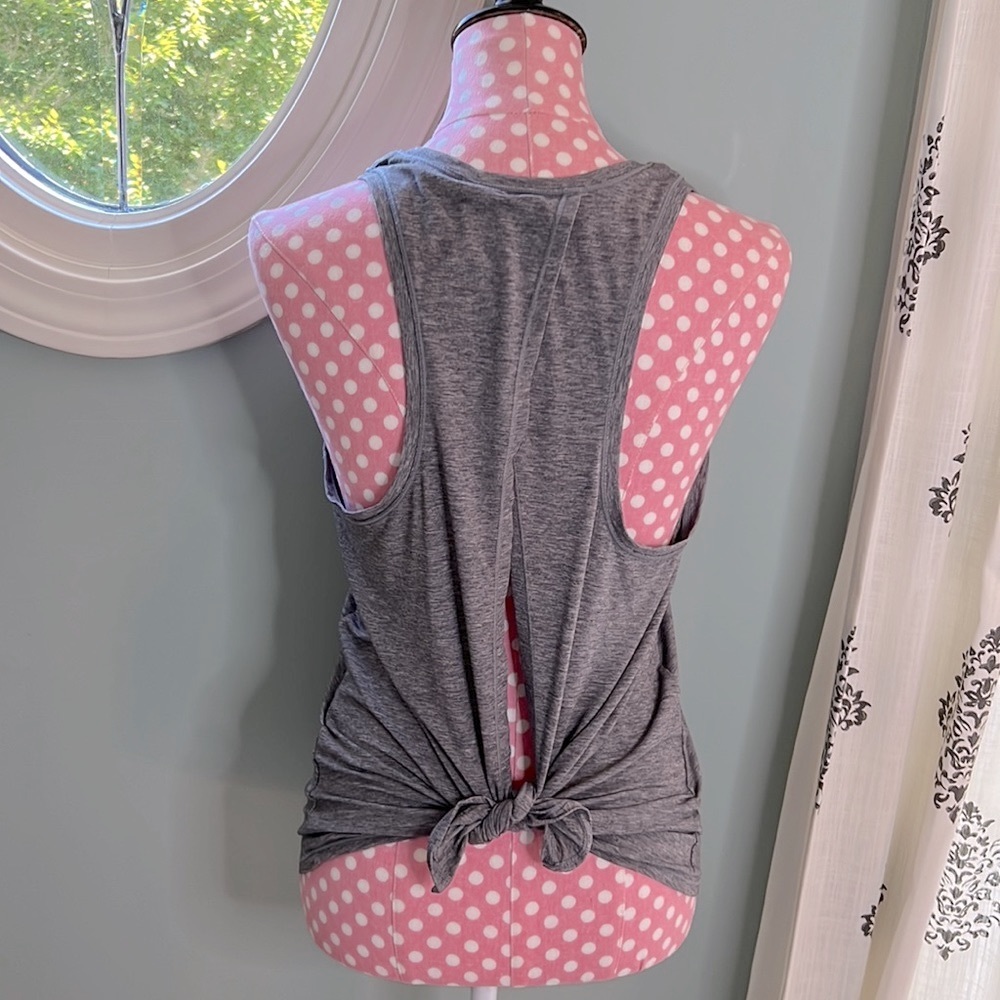 GapFit Tie-Back Tank Size M